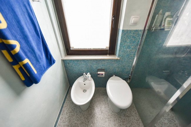 Villa Trifamiliare in Vendita a Rivarossa