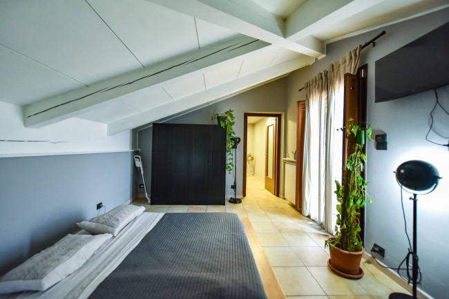 Villa Trifamiliare in Vendita a Rivarossa