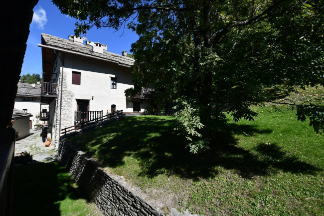 Appartamento in Vendita a Bardonecchia