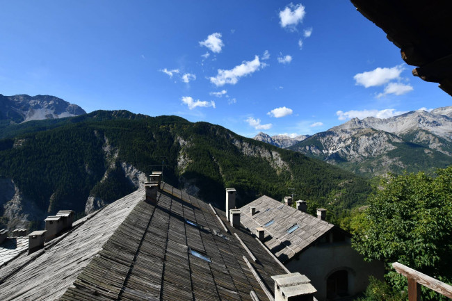 Appartamento in Vendita a Bardonecchia