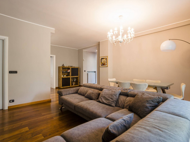Villa Bifamiliare in Vendita a Gassino Torinese