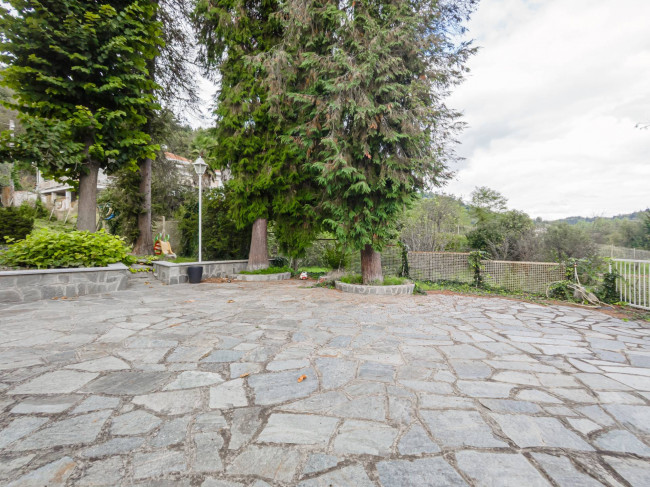 Villa Bifamiliare in Vendita a Gassino Torinese