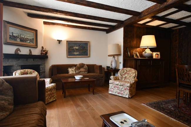 Appartamento in Vendita a Bardonecchia