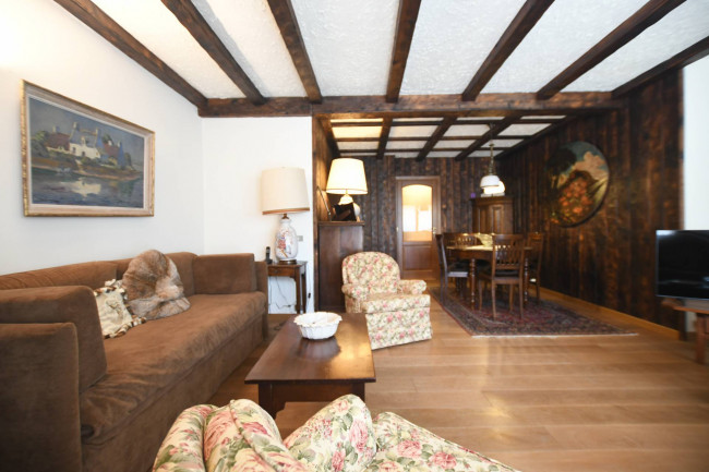 Appartamento in Vendita a Bardonecchia