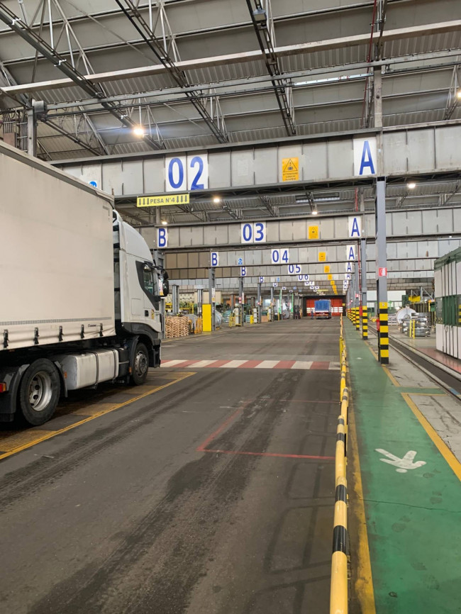 Capannone in Vendita a Caselette