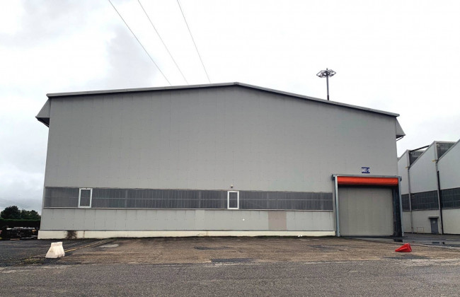 Capannone in Vendita a Caselette