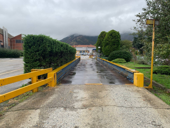 Capannone in Vendita a Caselette