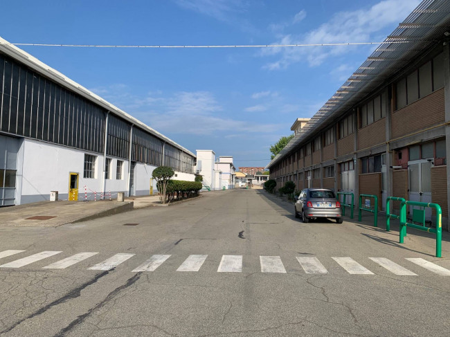 Centro logistico in Vendita a Rivoli
