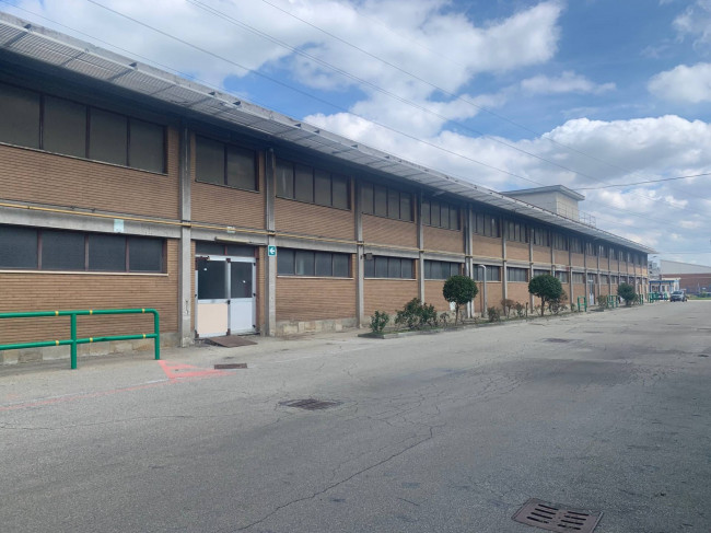 Centro logistico in Vendita a Rivoli