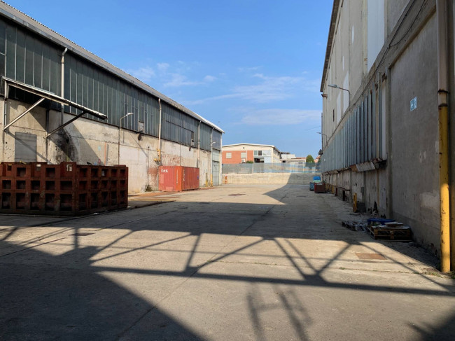 Centro logistico in Vendita a Rivoli