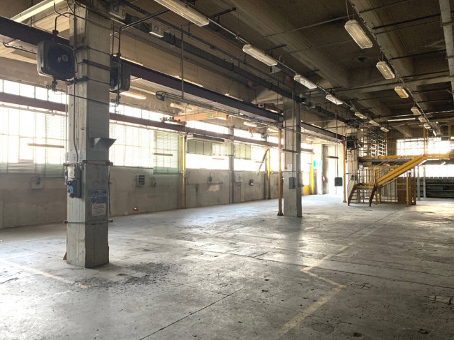 Centro logistico in Vendita a Rivoli