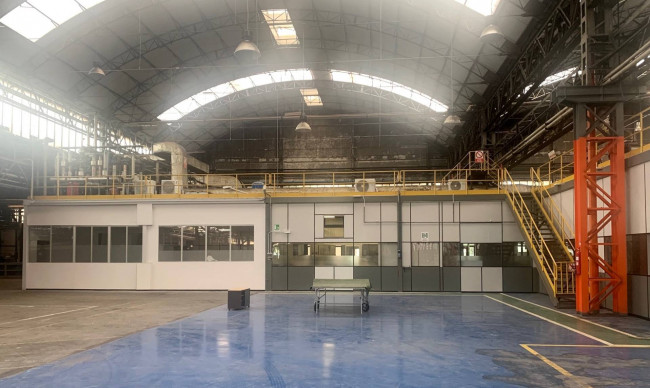 Centro logistico in Vendita a Rivoli