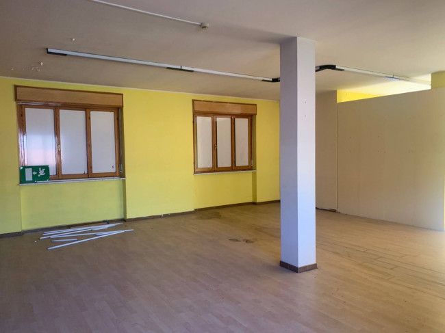 Locale commerciale in Vendita a Caselette