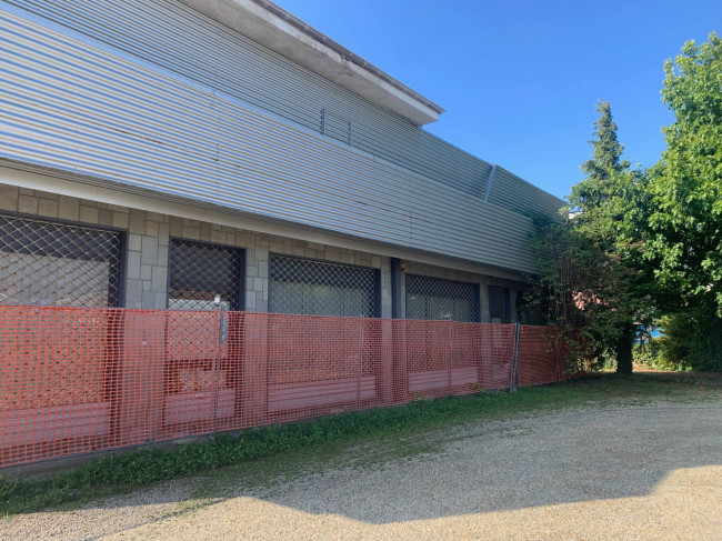 Locale commerciale in Vendita a Caselette