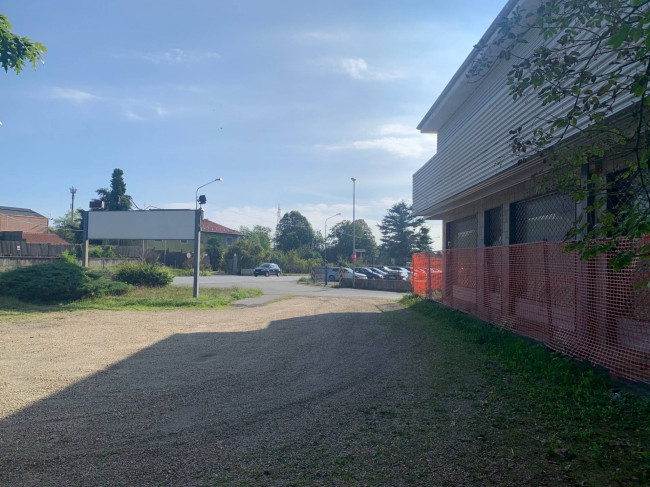 Locale commerciale in Vendita a Caselette