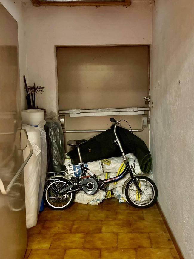 Magazzino in vendita a Trofarello