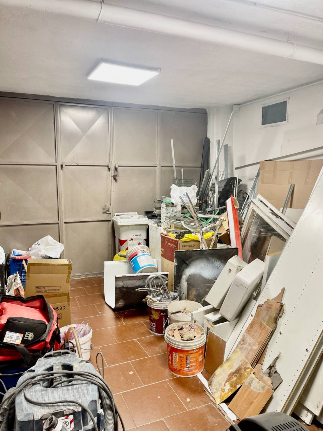 Magazzino in vendita a Trofarello