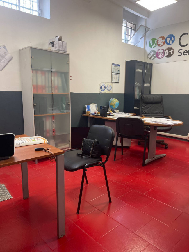 Magazzino in vendita a Trofarello