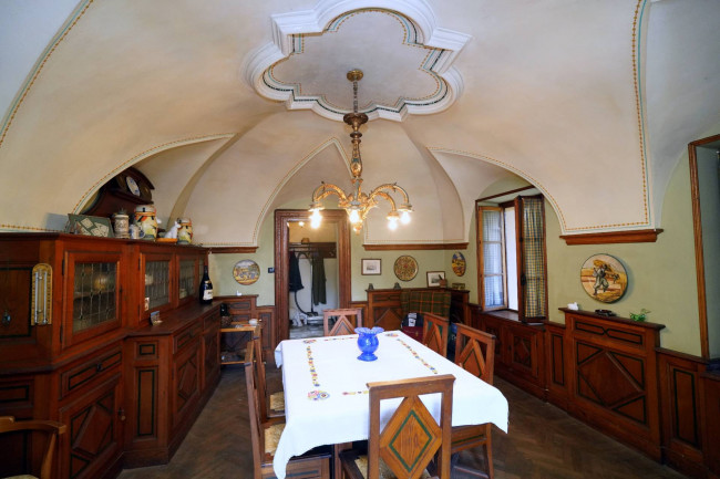 Villa Storica in Vendita a Borgosesia