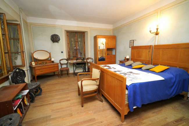 Villa Storica in Vendita a Borgosesia