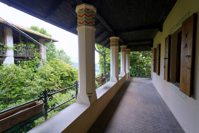 Villa Storica in Vendita a Borgosesia