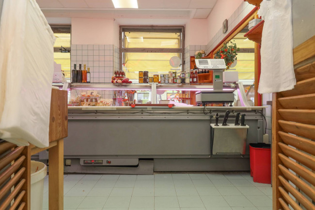 Attività Commerciale - Macelleria - Salumeria in Vendita a Torino