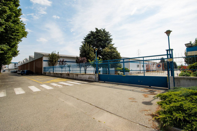 Capannone in Vendita a Rivoli