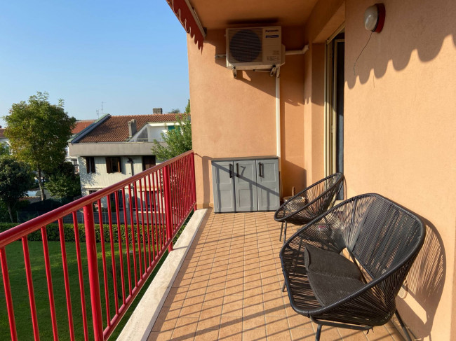 Appartamento in Vendita a Biassono