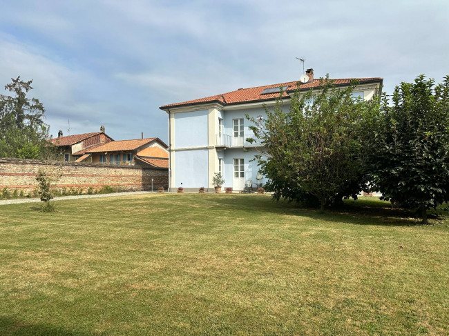Villa Storica in Vendita a Caluso