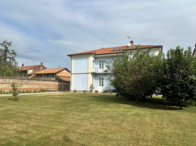 Villa Storica in Vendita a Caluso