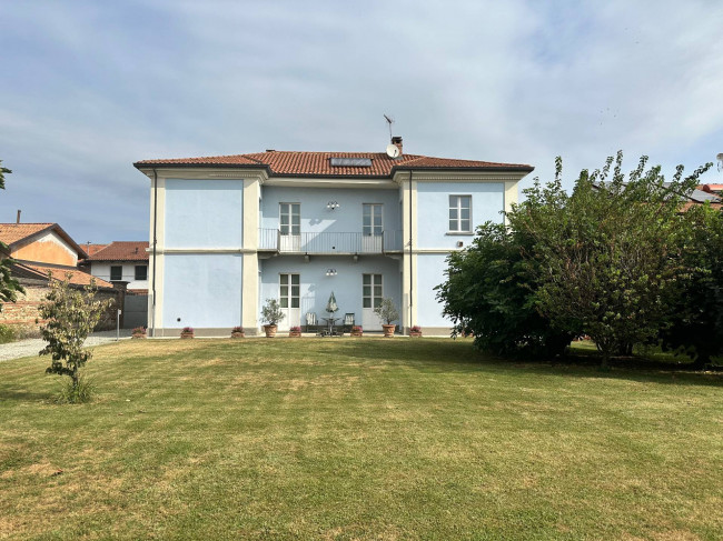 Villa Storica in Vendita a Caluso
