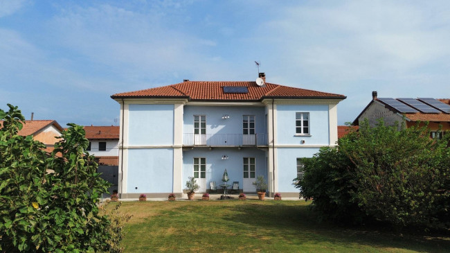 Villa Storica in Vendita a Caluso