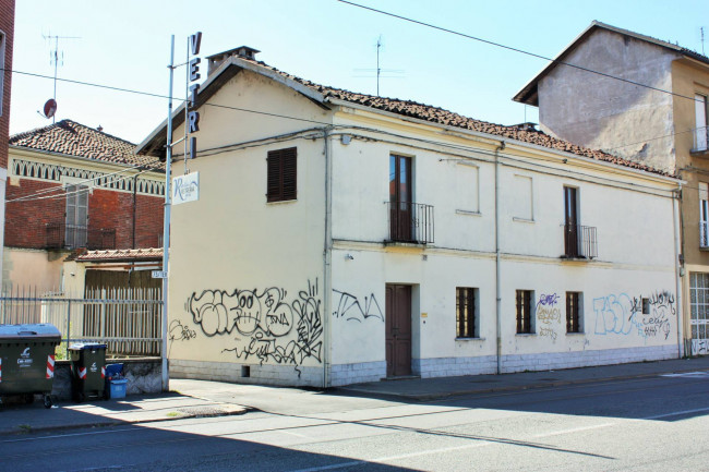 Casa indipendente in Vendita a Torino