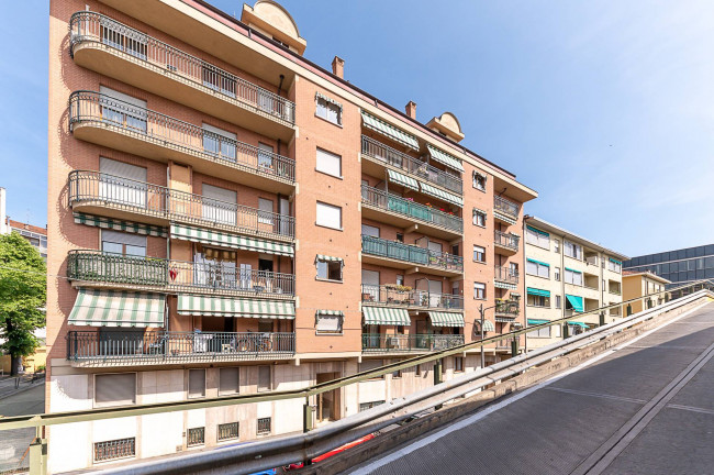 Box o garage in Vendita a Torino