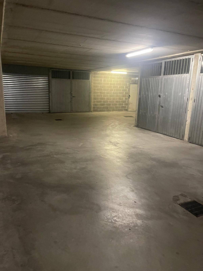 Box o garage in vendita a Torino