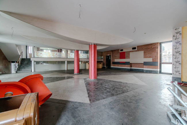 Locale commerciale in Vendita a Venaria Reale