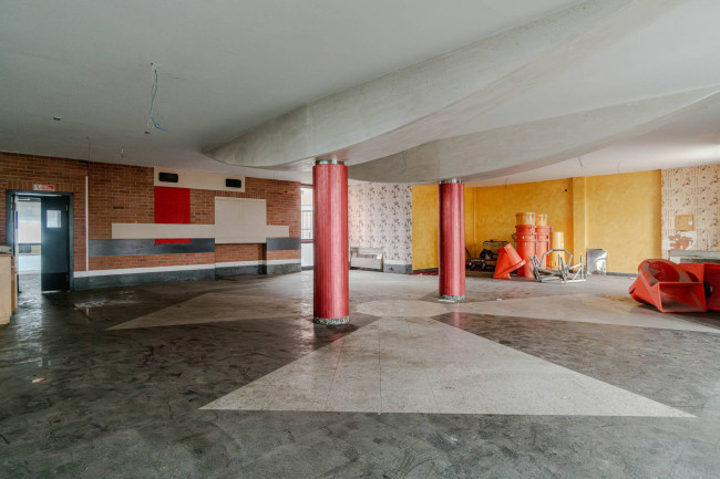 Locale commerciale in Vendita a Venaria Reale