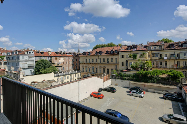 Appartamento in vendita a Torino