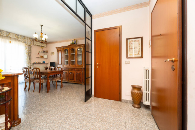 Appartamento in Vendita a Grugliasco