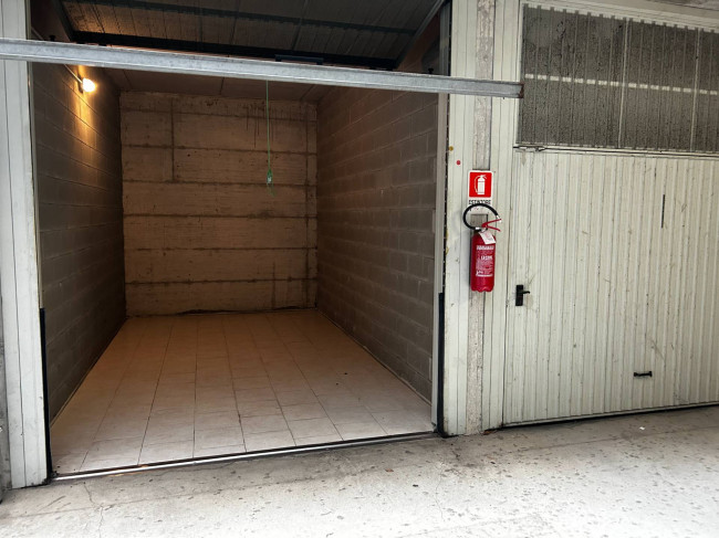 Box o garage in vendita