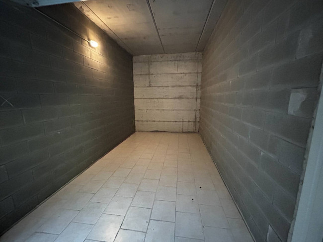 Box o garage in vendita a Torino