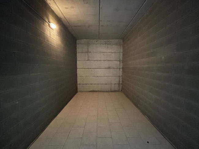 Box o garage in vendita a Torino