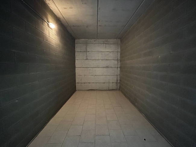 Box o garage in vendita a Torino