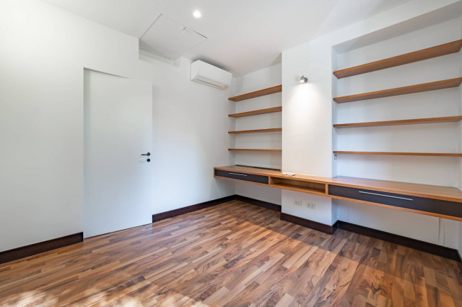 Villa in Affitto a Milano