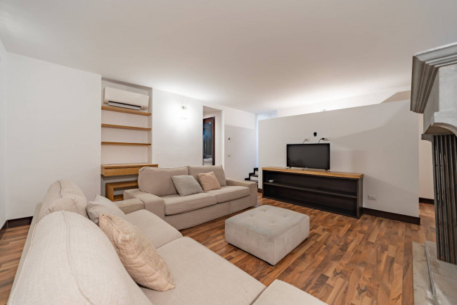 Villa in Affitto a Milano