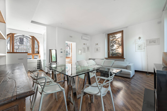 Villa in Affitto a Milano