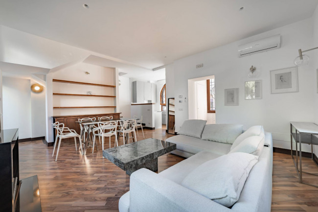 Villa in Affitto a Milano