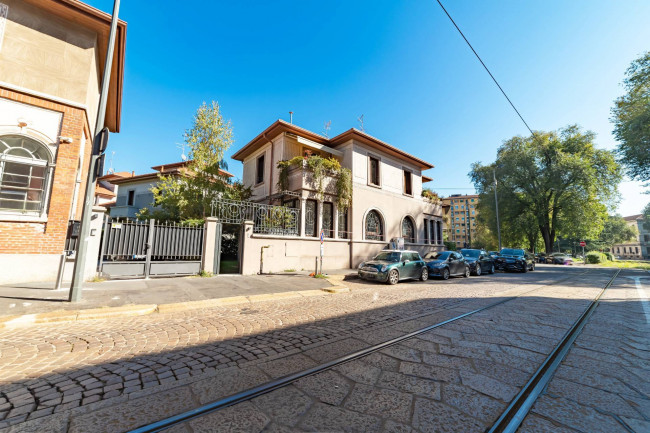 Villa in Affitto a Milano