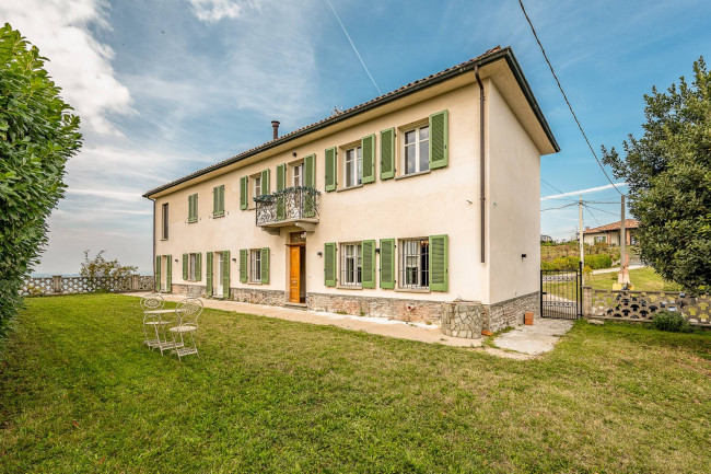  for Sale to Castiglione Tinella