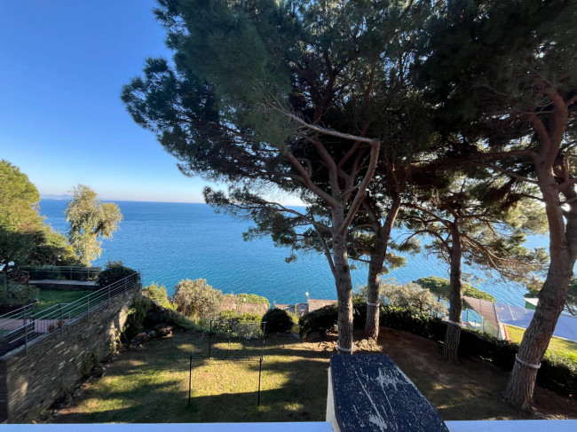 Appartamento in Vendita a Arenzano